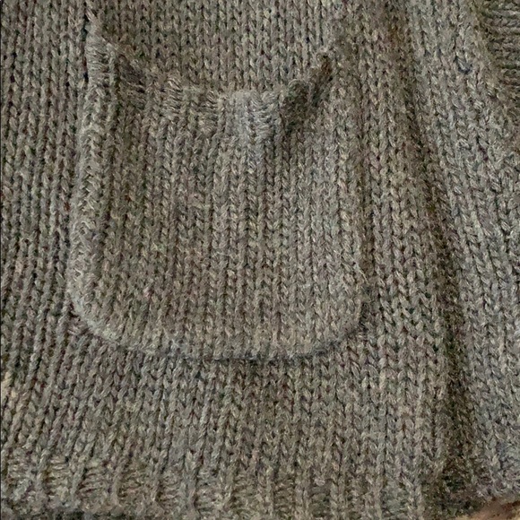 Sweater - Picture 6 of 6